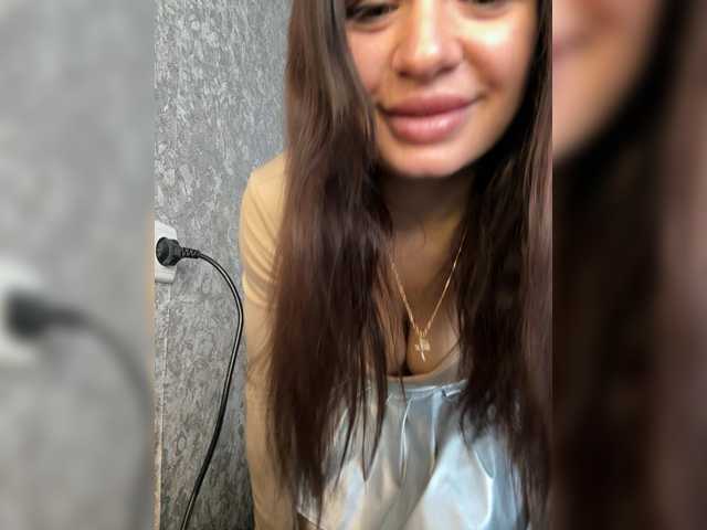 Maryllove's BongaCams show and profile