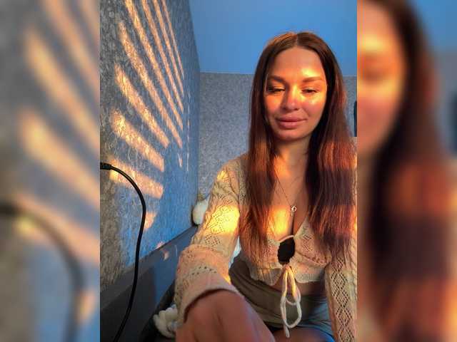 Maryllove's BongaCams show and profile