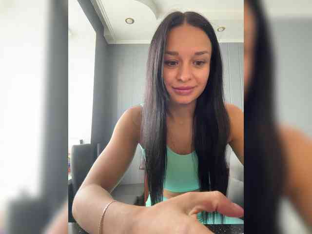 Maryllove Live Webcam on BongaCams