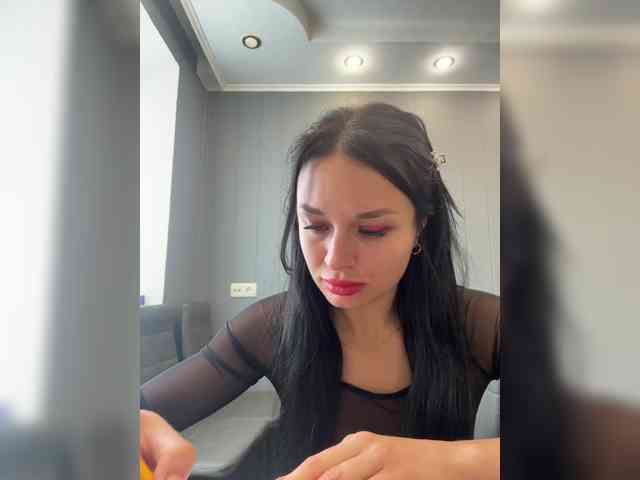 nude striptease Maryllove