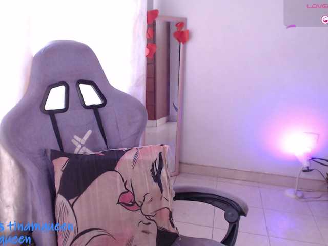 Tinaqueen1 webcam bongacams model stream image