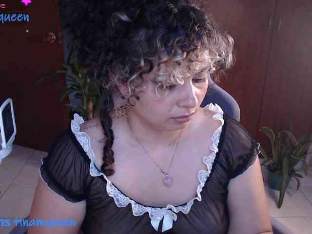 Tinaqueen1 webcam