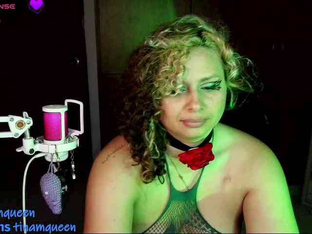 Tinaqueen1 webcam