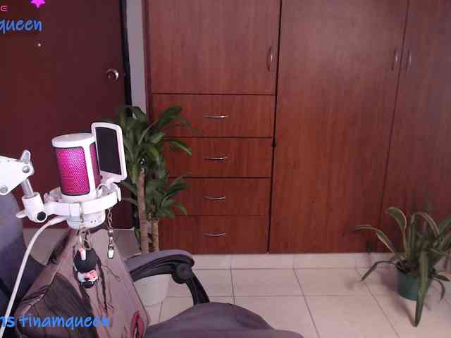 Tinaqueen1 webcam