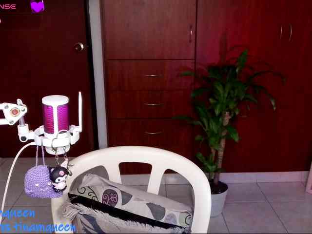 Tinaqueen1 webcam
