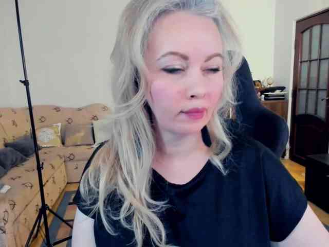 WhitneyLynnCams webcam