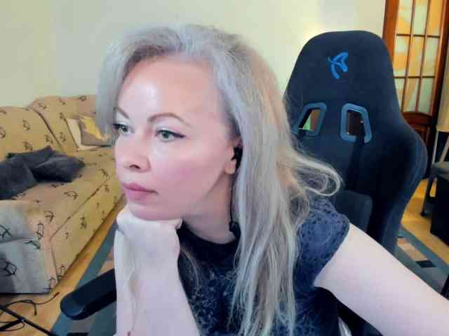 WhitneyLynnCams webcam