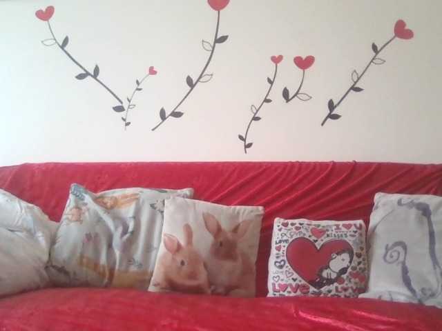 LaraXXX33's BongaCams show and profile