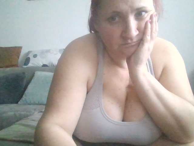 LaraXXX33's BongaCams show and profile