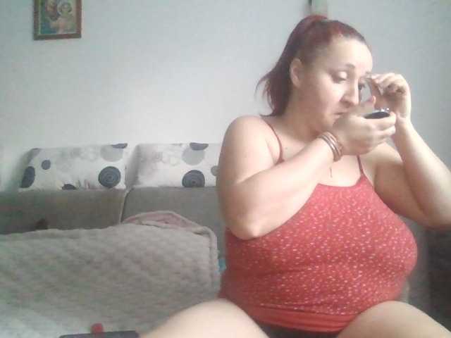 LaraXXX33's BongaCams show and profile