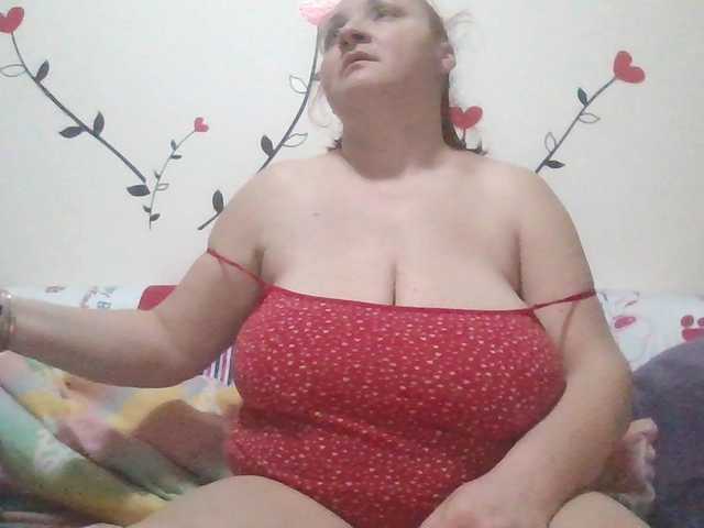 LaraXXX33's BongaCams show and profile