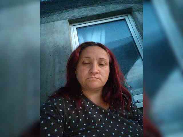 LaraXXX33 webcam