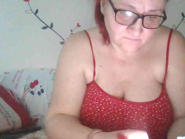 LaraXXX33 webcam