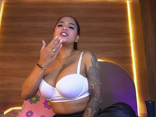 ale-evanz's BongaCams show and profile