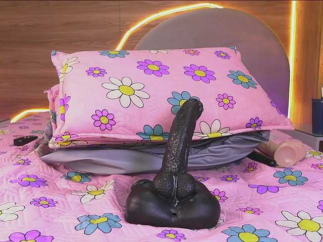 ale-evanz's BongaCams show and profile