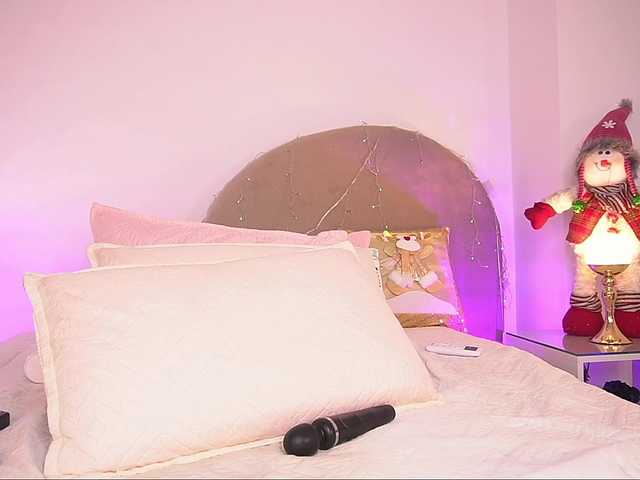 ale-evanz Live Cam on BongaCams and RICams