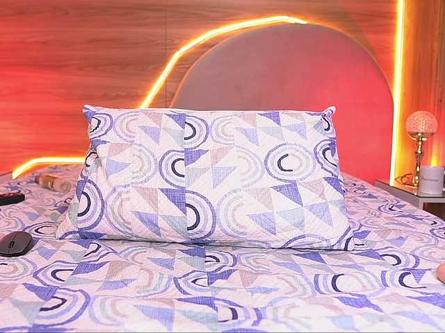 ale-evanz's BongaCams show and profile