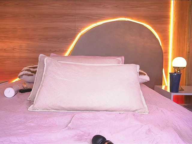 ale-evanz's BongaCams show and profile