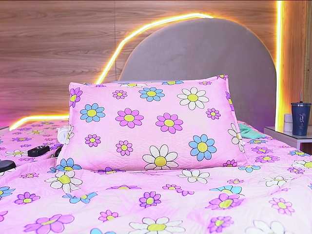 ale-evanz's BongaCams show and profile