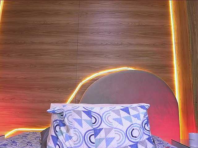 ale-evanz's BongaCams show and profile