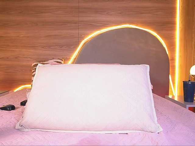 ale-evanz's BongaCams show and profile