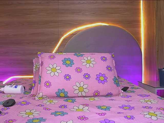 ale-evanz's BongaCams show and profile