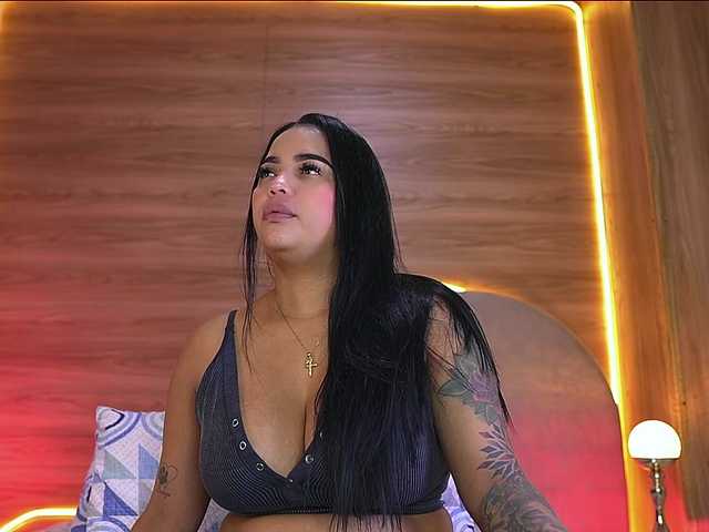 ale-evanz's BongaCams show and profile