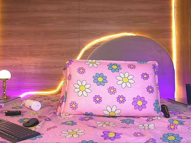 ale-evanz's BongaCams show and profile