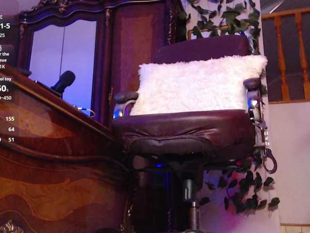 Keily's BongaCams show and profile