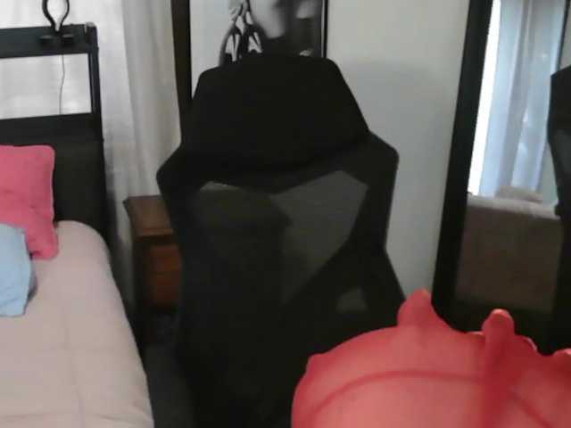 Holliekate's BongaCams show and profile