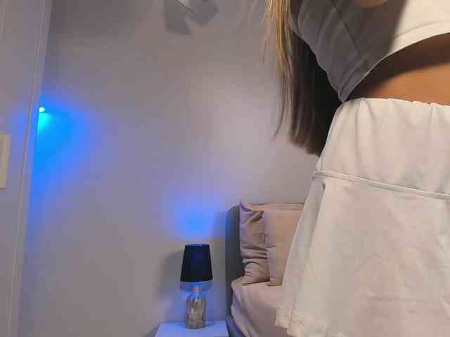 ShySara webcam