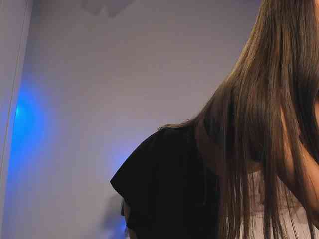 ShySara webcam