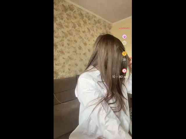 KikiMilf84 Live Webcam on BongaCams