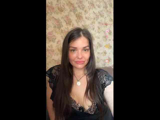 KsyushaMilf84 webcam