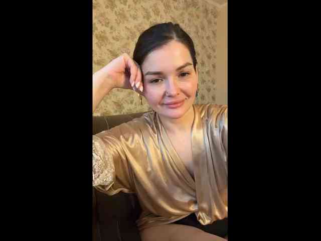 KsyushaMilf84 webcam