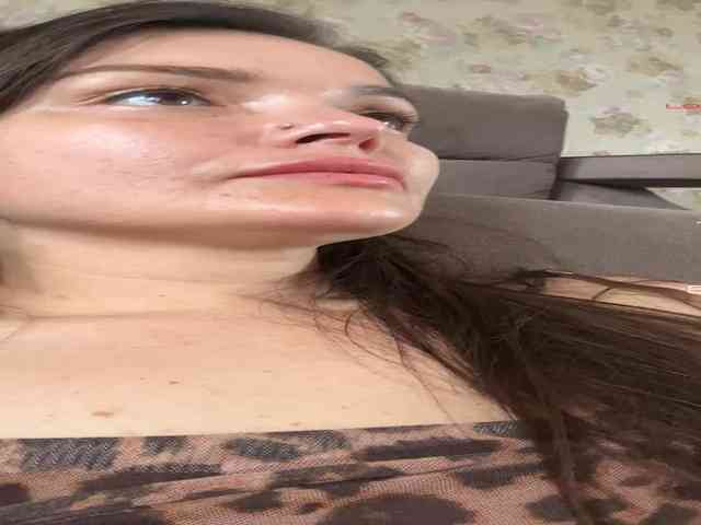 KsyushaMilf84 webcam