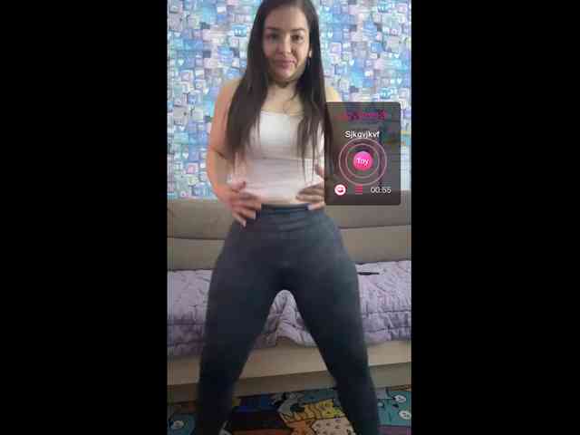 KsyushaMilf84 webcam