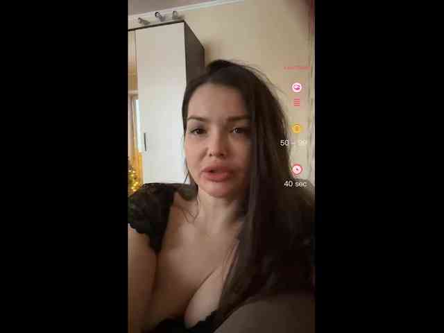 KsyushaMilf84 webcam