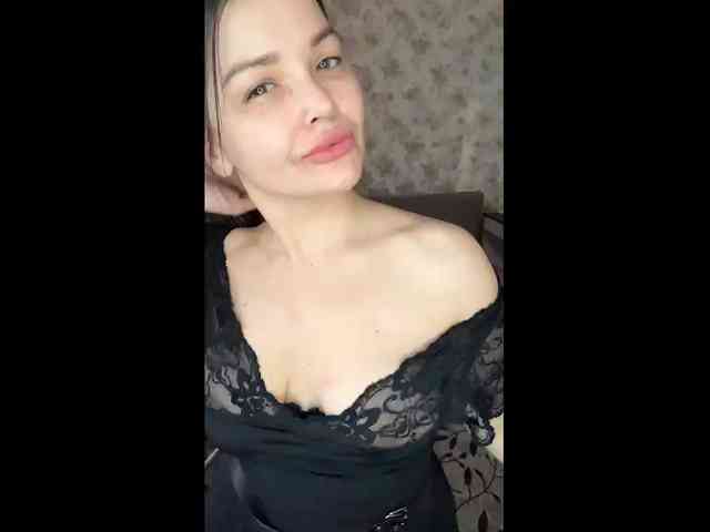 KsyushaMilf84 webcam