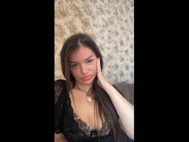 KsyushaMilf84 webcam