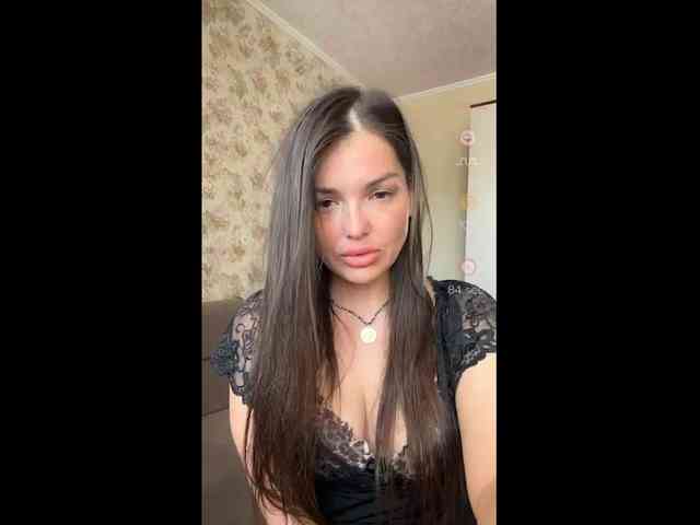 KsyushaMilf84 webcam