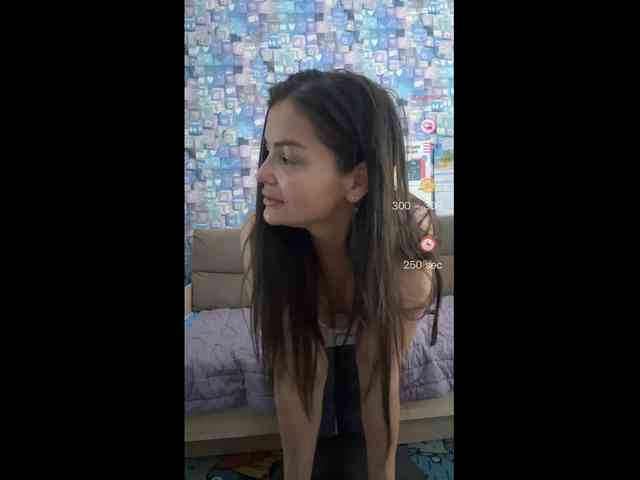 KsyushaMilf84 webcam