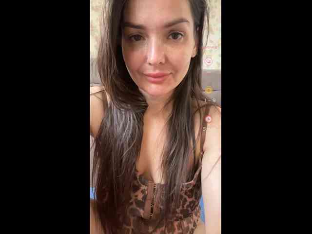 KsyushaMilf84 webcam