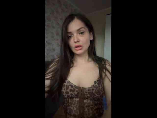 KsyushaMilf84 webcam