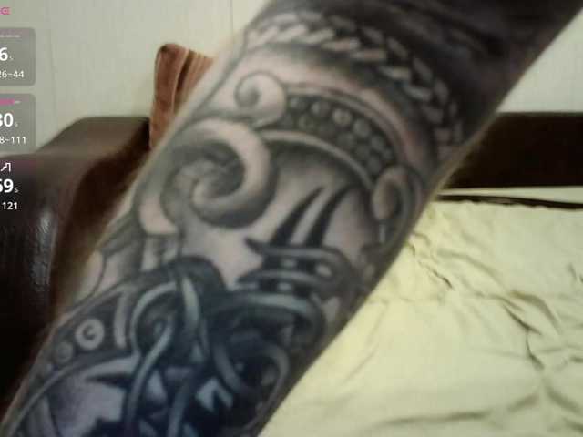 go to chat with BellaSins