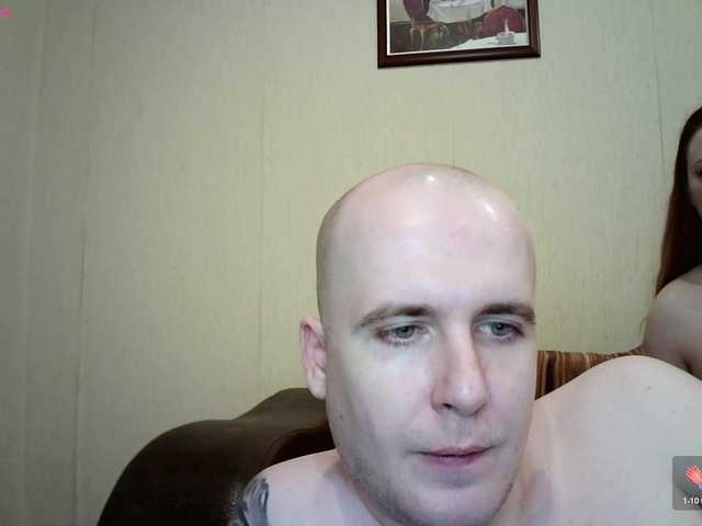 go to chat with BellaSins