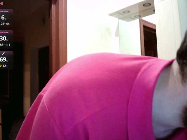 HotFox23's BongaCams show and profile