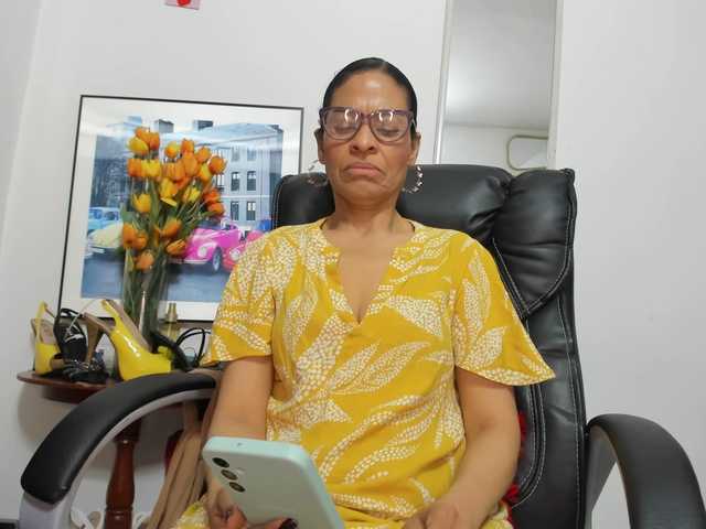 Aries-Mature's BongaCams show and profile