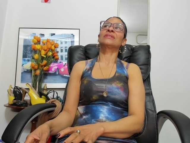 Aries-Mature's BongaCams show and profile