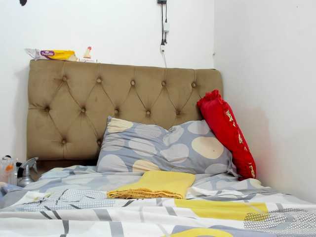 Aries-Mature's BongaCams show and profile